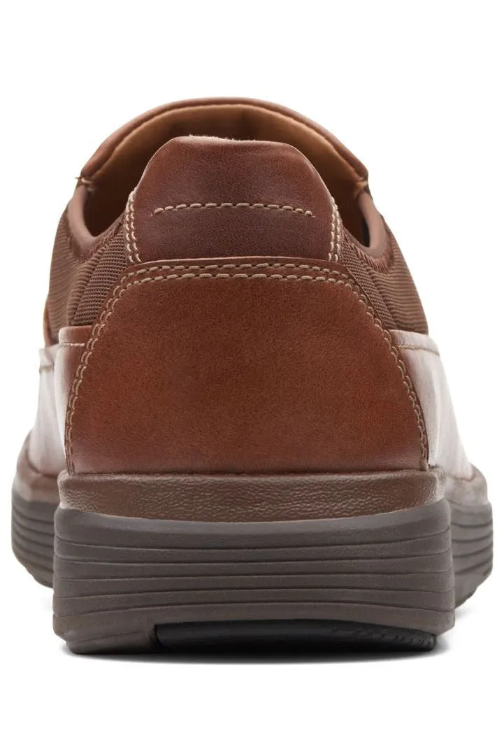 Clarks Un Abode Go in Tan Leather Extra Wide