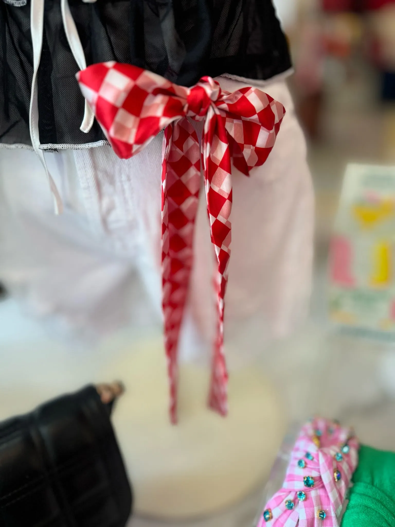 Diner Girl Ribbon Bow